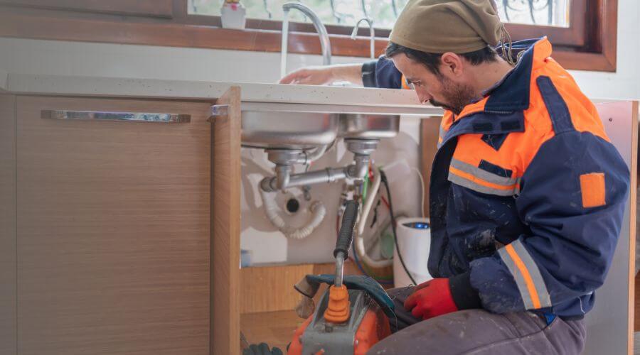 Professional emergency plumbing in Oakwood, GA